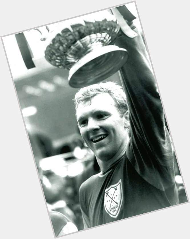 RIP and happy birthday to the great Bobby Moore who would have turned 73 
GONE BUT NEVER FORGOTTEN
RIP BOBBY
COYI! 