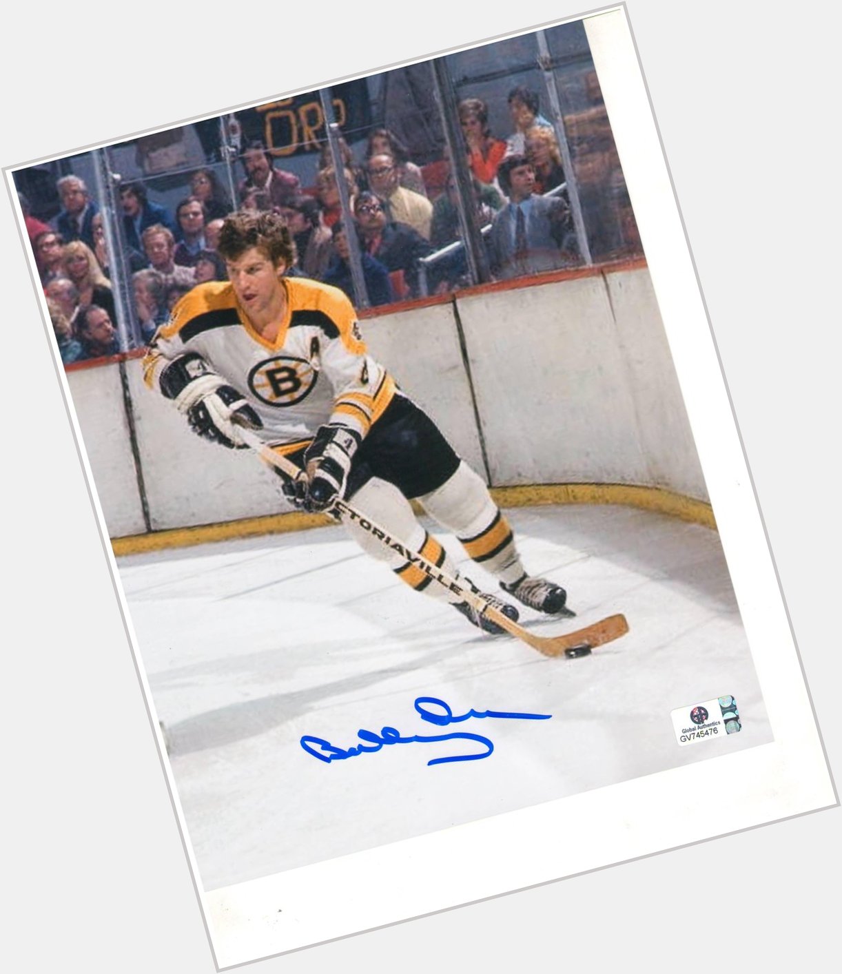 Happy birthday to the greatest hockey player in all of recorded history...
Number 4! Bobby Orr!
67 years old today! 