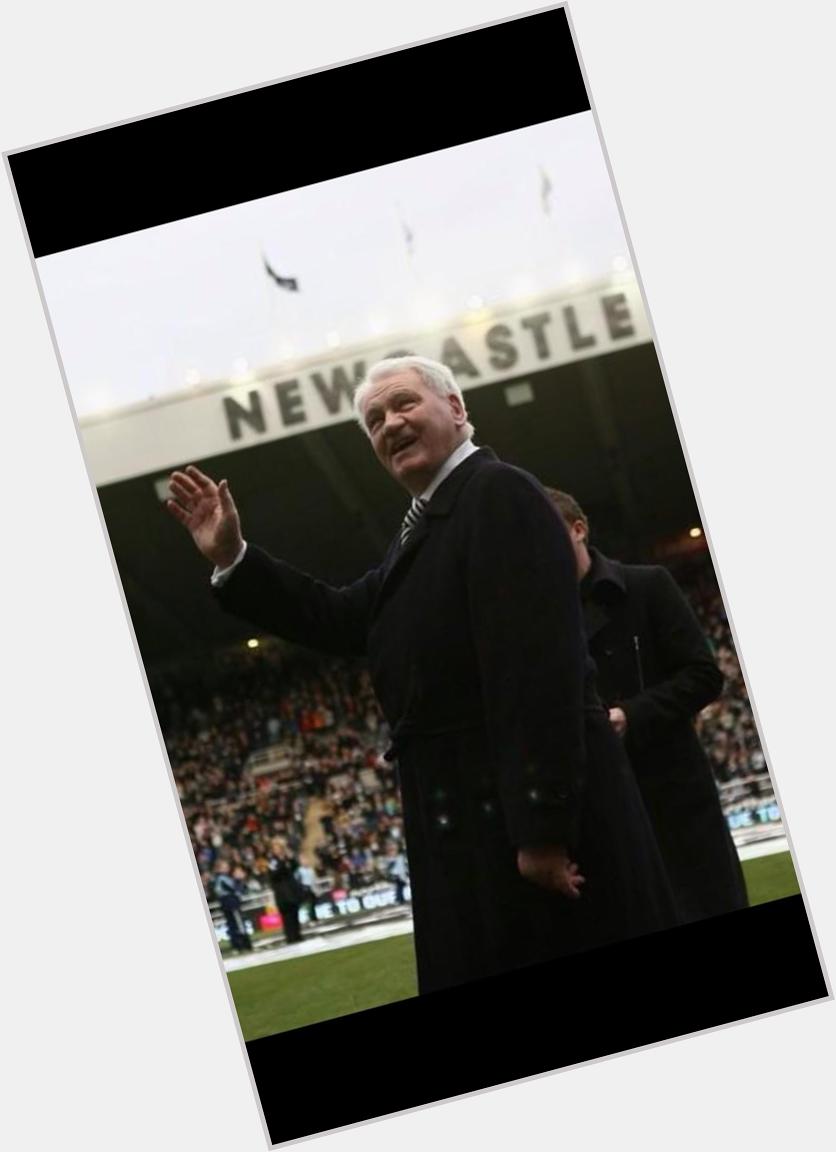 Happy birthday to great sir bobby robson      
