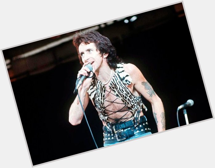 Happy birthday to legendary lead singer, Bon Scott! He would have been 72 today. 