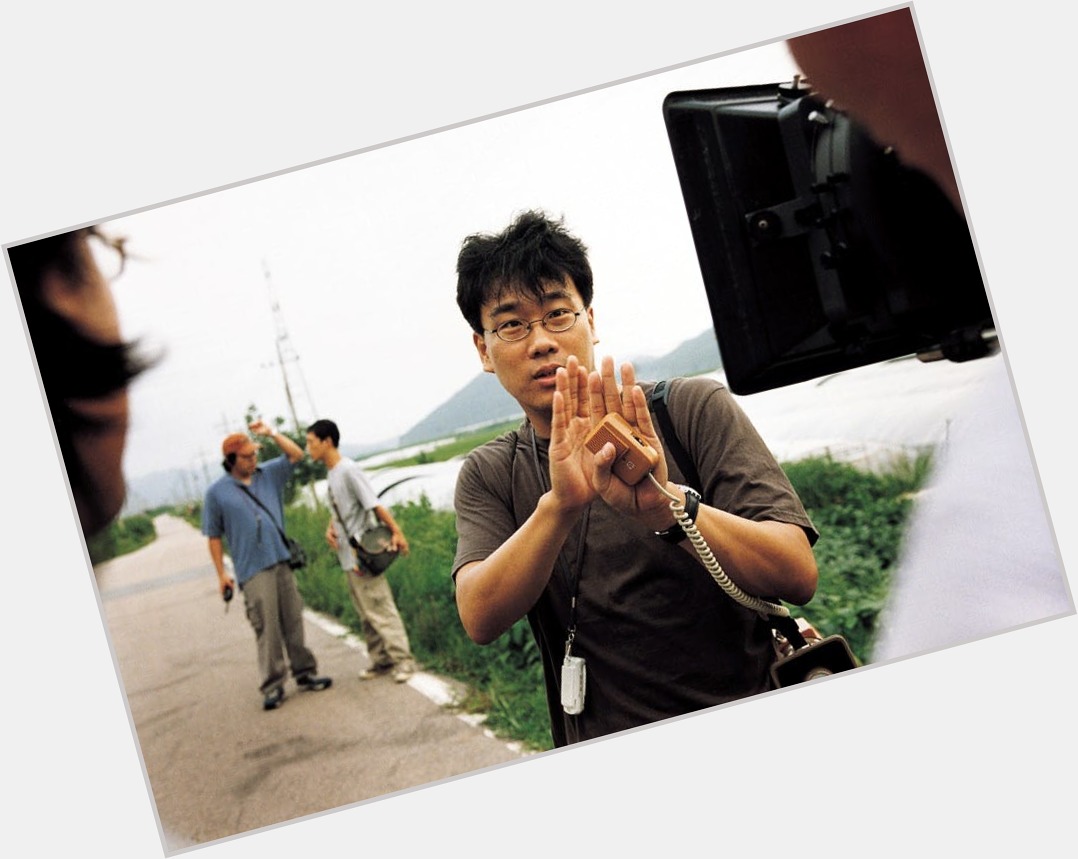 HAPPY BIRTHDAY BONG JOON-HO!!! 51 today. 

A whole day of Director Bong clips is it? Come on then. 