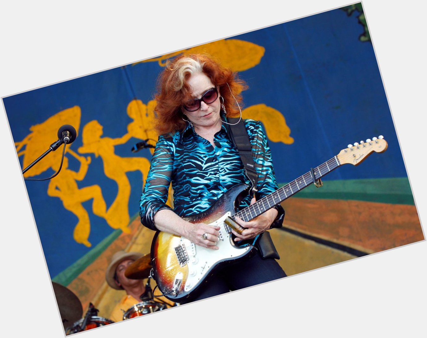A very happy Birthday to Bonnie Raitt! 72 today and still looking and sounding amazing! 