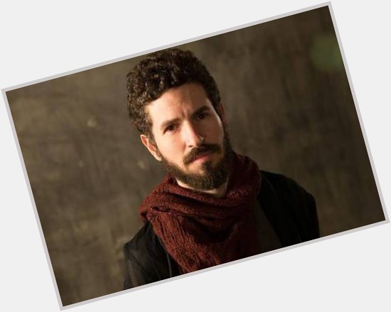 Are you the fans of Linkin Park? Happy birthday for the guitarist, Brad Delson! Wish you all the best bro! 