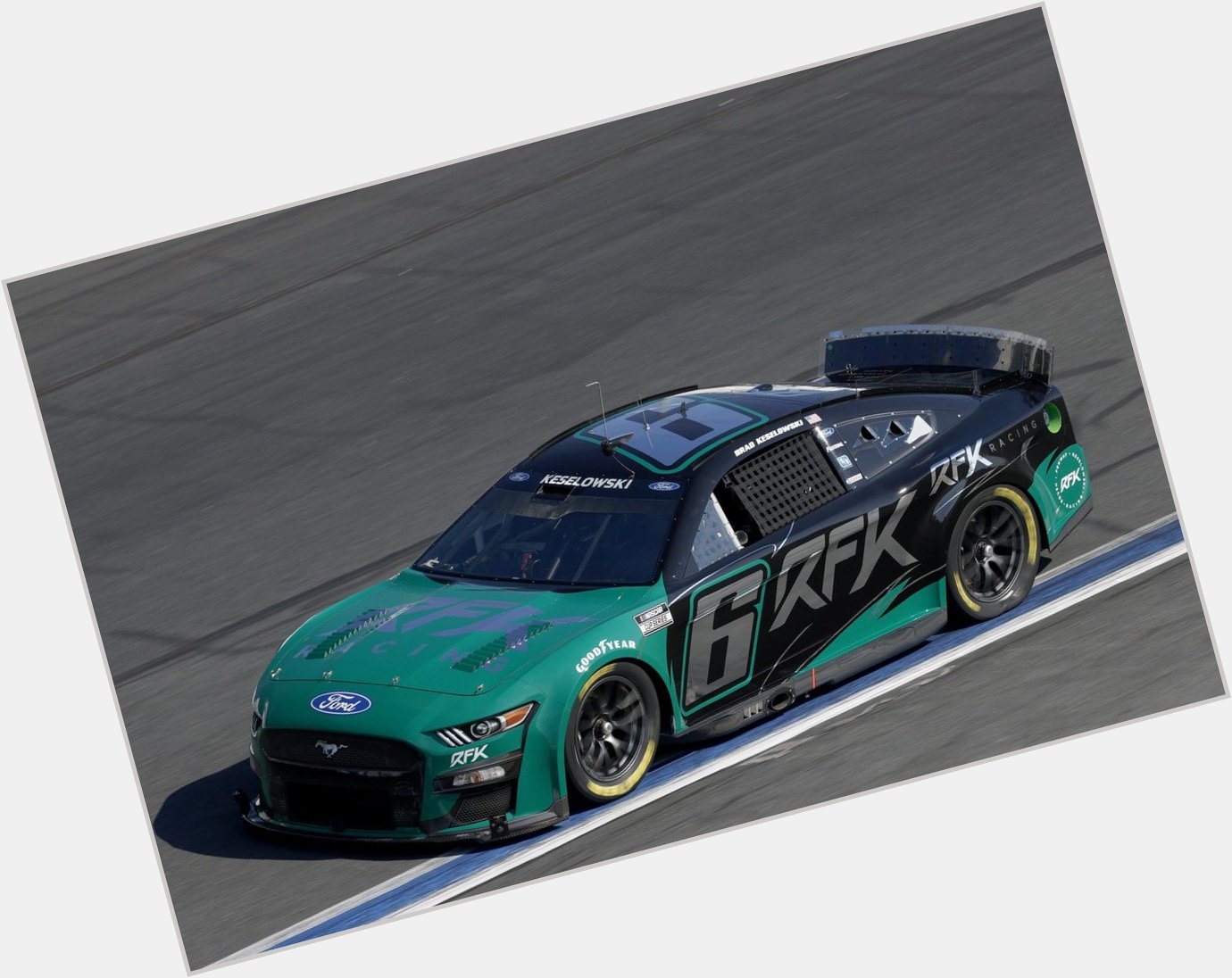 Happy birthday, Brad ! Can\t wait to see when you can do for Roush Fenway this year!! 
