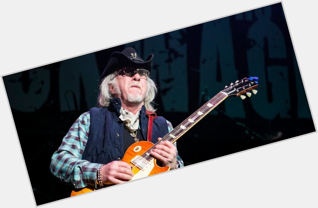 A very Happy Birthday goes out to Brad Whitford ! =) 