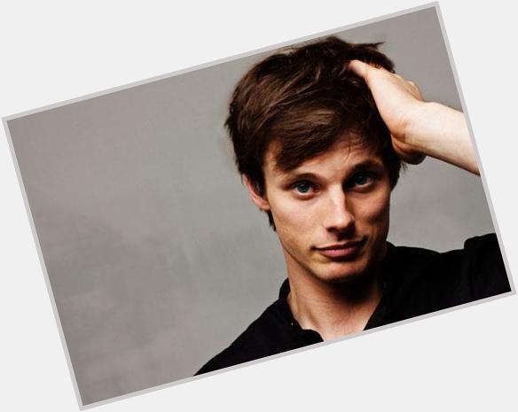  oh yes ... Happy Birthday for you, new M.Bradley James blond or brown, youre still so talented  
