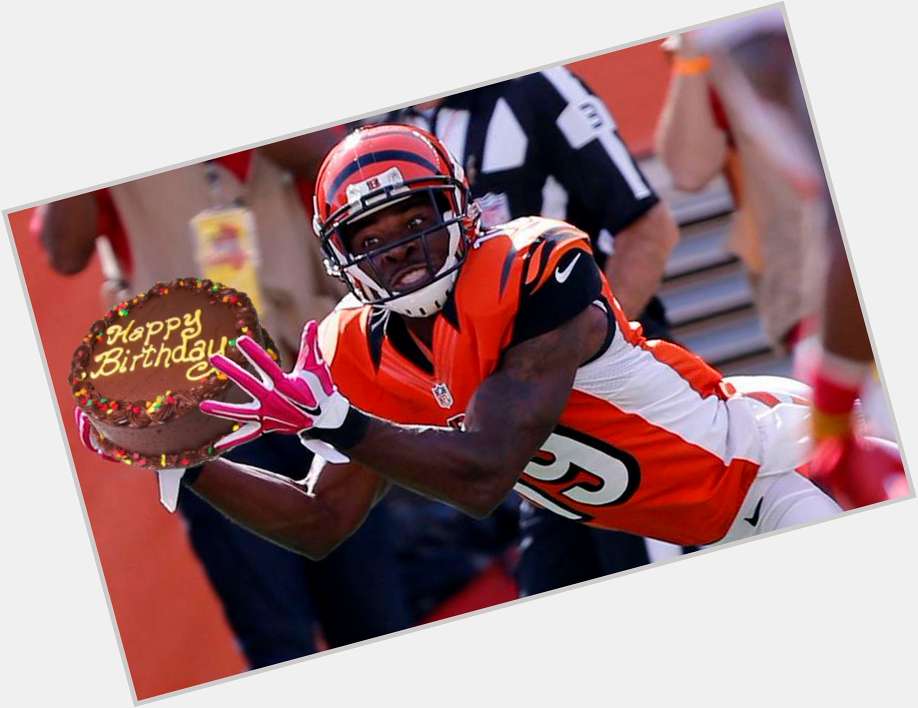 He\s averaging 55 yards per catch this season. Happy Birthday, Brandon Tate! 