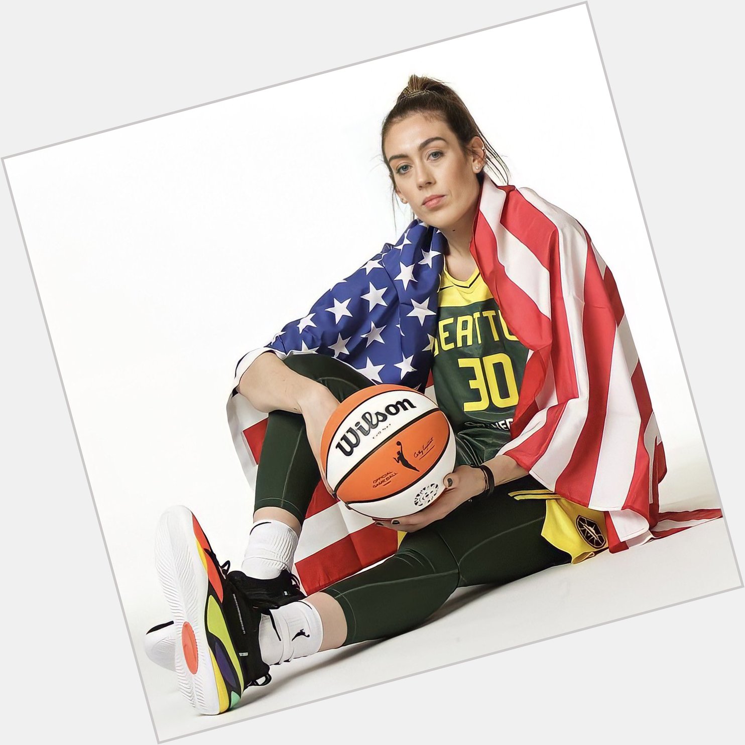 Happy birthday to one of the best BASKETBALL PLAYERS ON THE PLANET RIGHT NOW Breanna Stewart 