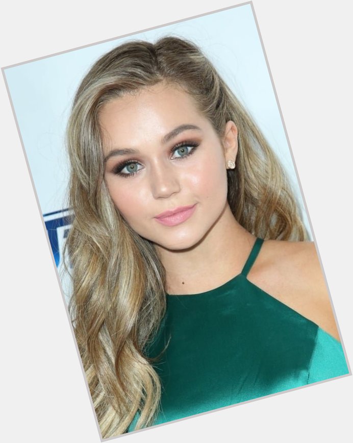 Happy Birthday to the lovely Brec Bassinger 