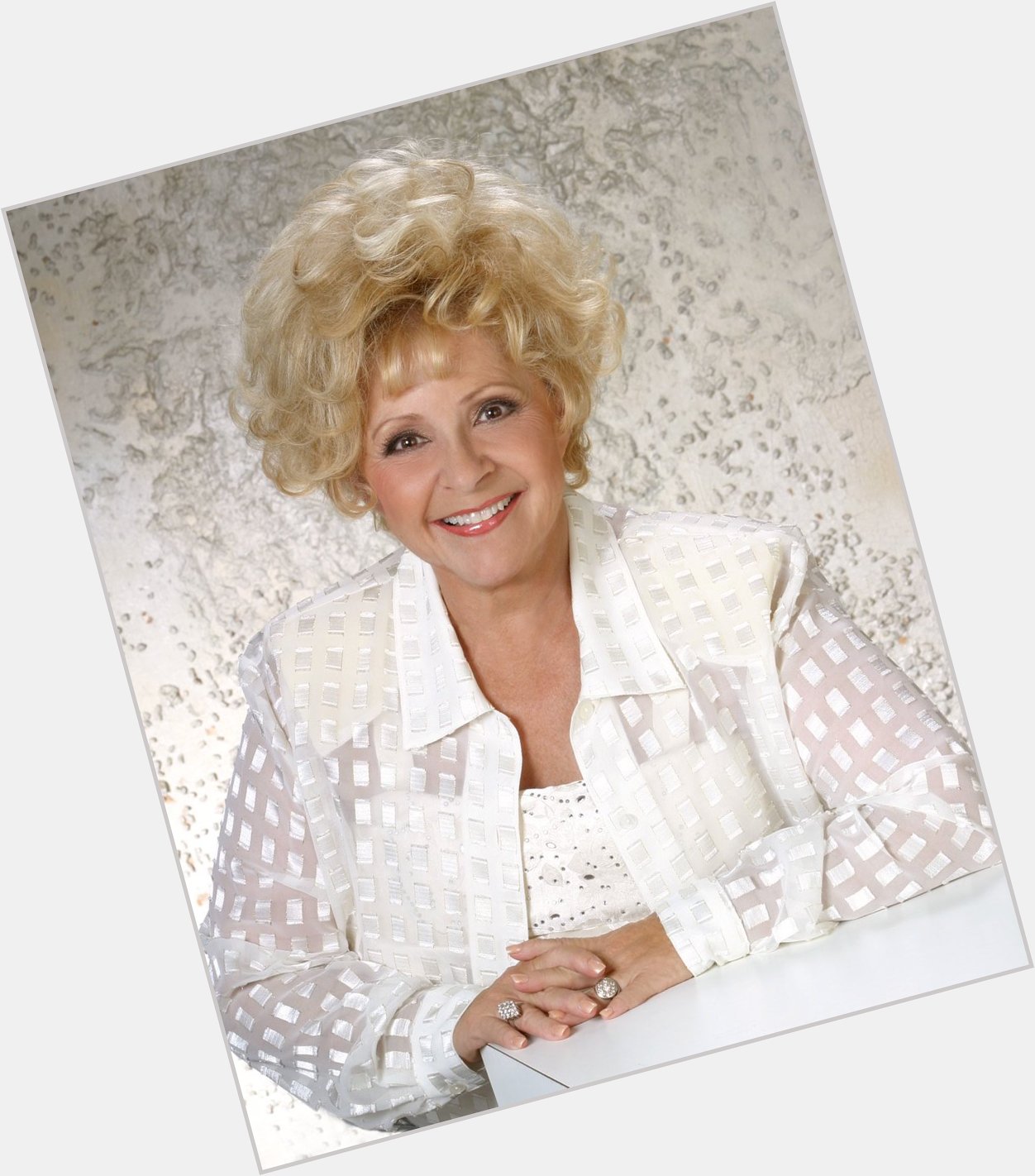 Happy 78th birthday to the queen of Christmas music, the incomparable Brenda Lee!!! 
