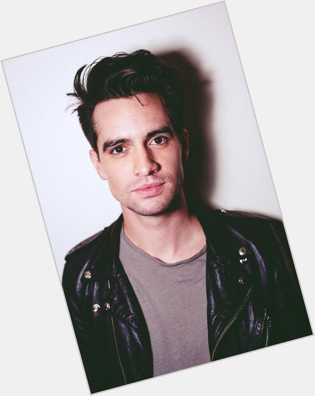 Happy Birthday to Brendon Urie, a big friend of Tyler and Josh! YOU ROCK DUDE!!! 