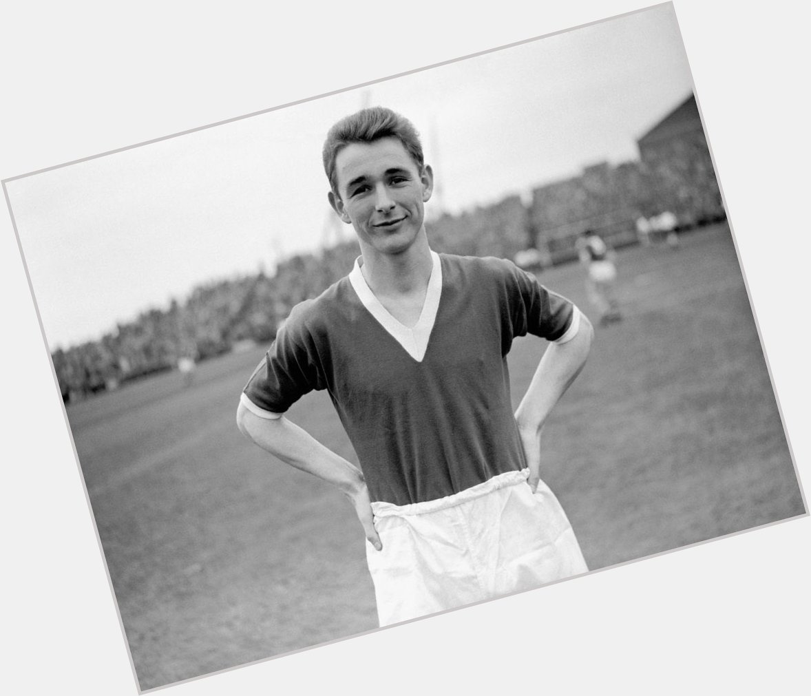 Happy birthday to Boro legend Brian Clough who would\ve been 82 today. 

204 goals in 222 games. 