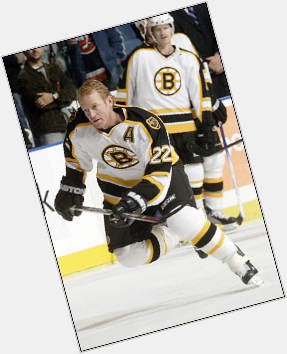 Happy birthday to Bruins legend and fellow Avon Old Farms Winged Beaver, Brian Leetch! 