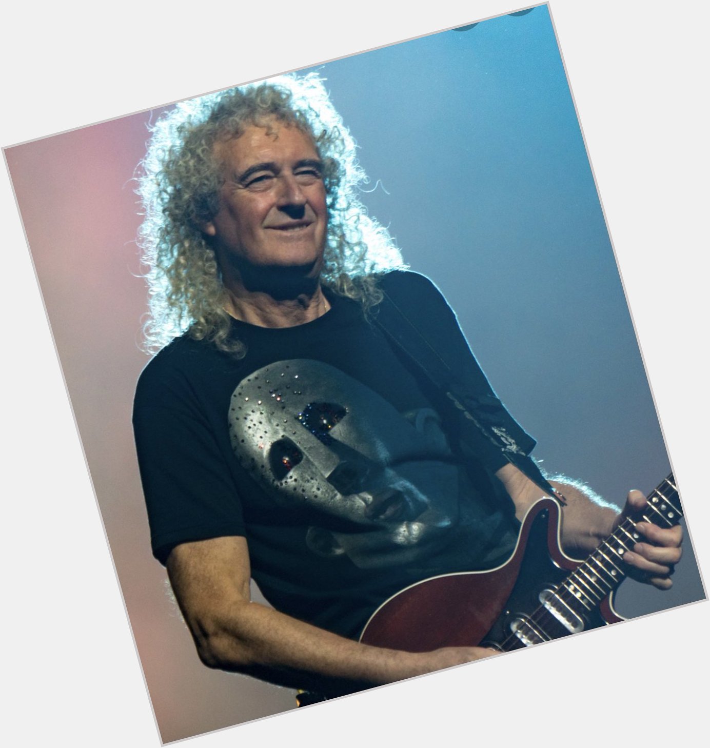 Happy birthday Brian May. What s your favorite Queen song?  