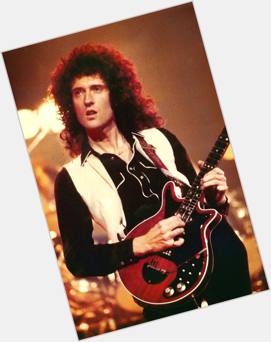 Happy birthday to the legend known as brian may     