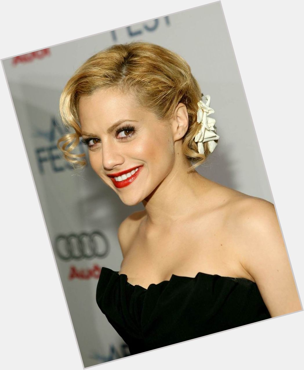 Today, the late great Brittany Murphy would have turned 42. Happy Birthday and RIP. 