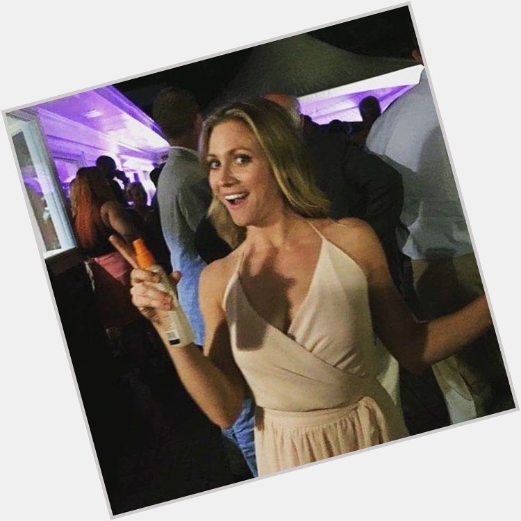 37 looks so good on you, happy birthday Brittany Snow! 