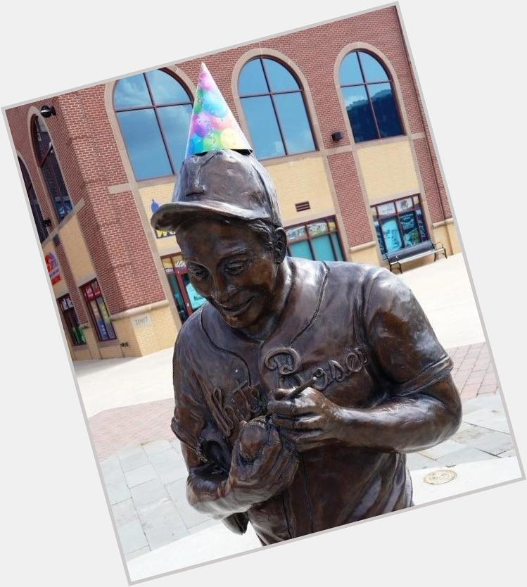 Happy Birthday to the immortal Brooks Robinson!  Re-message to wish the former York White Rose a great day! 