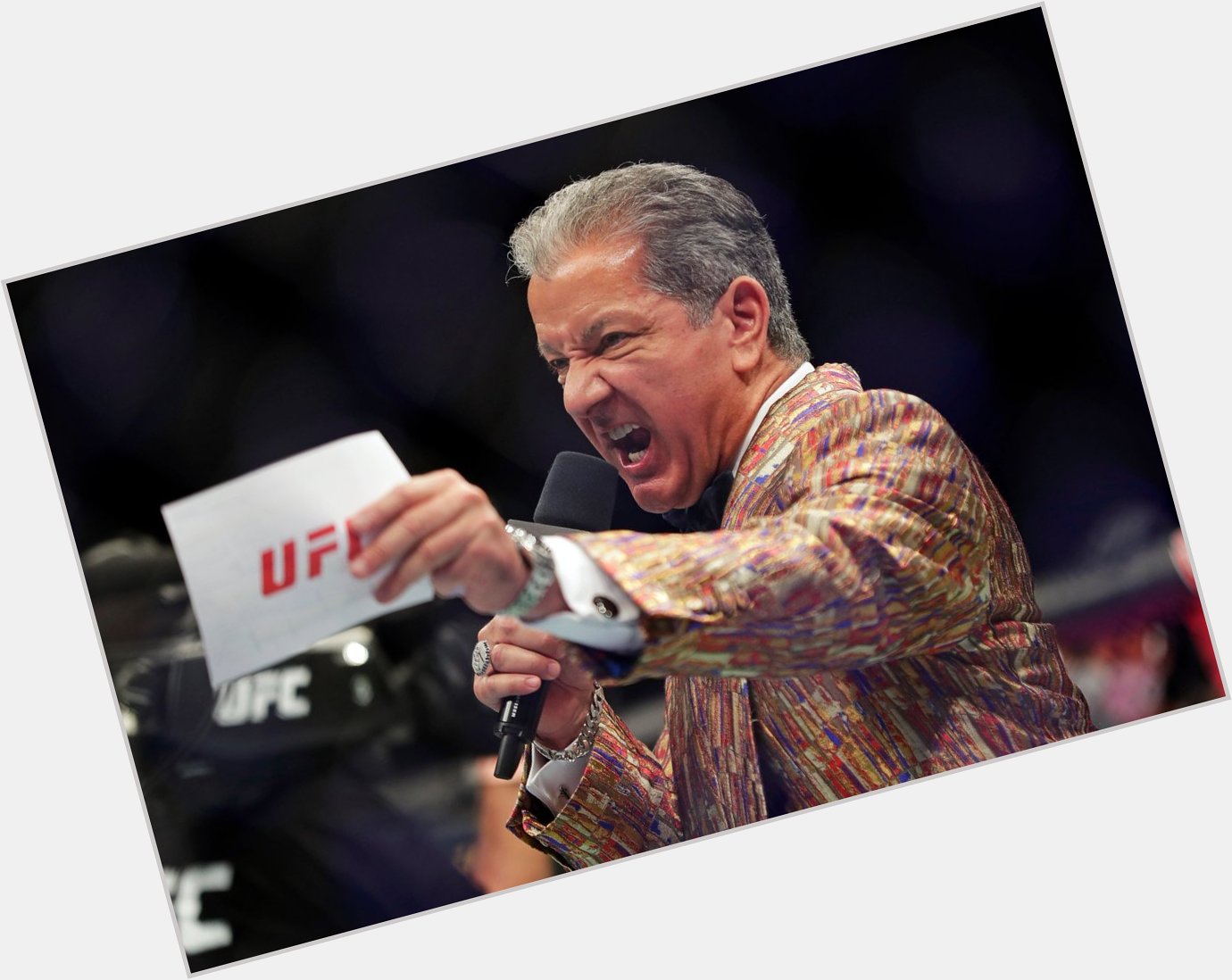 Happy birthday to the voice of the octagon, Bruce Buffer! 

What a legend.   | 