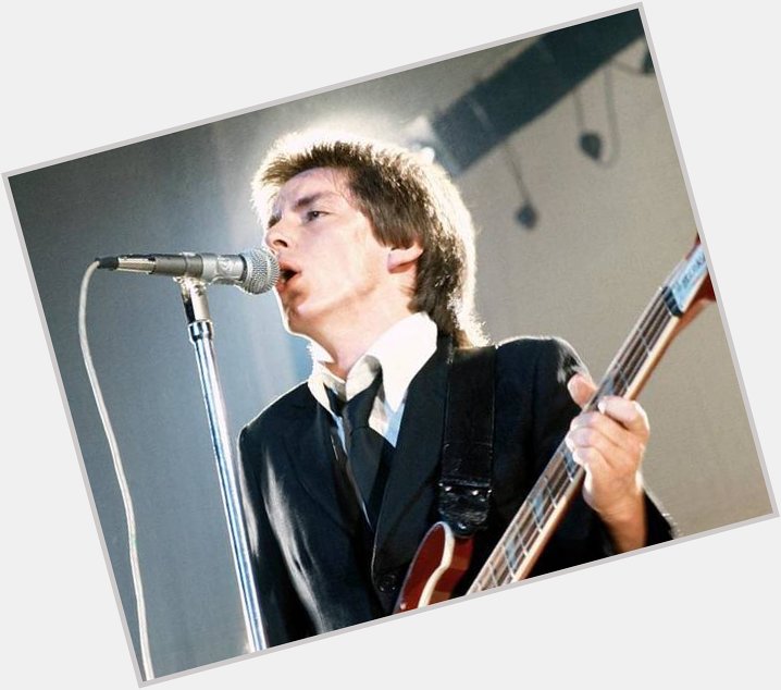 Happy 67th Bday Bruce Foxton ..
The only one smilin\ is the sun-tanned boss\" 