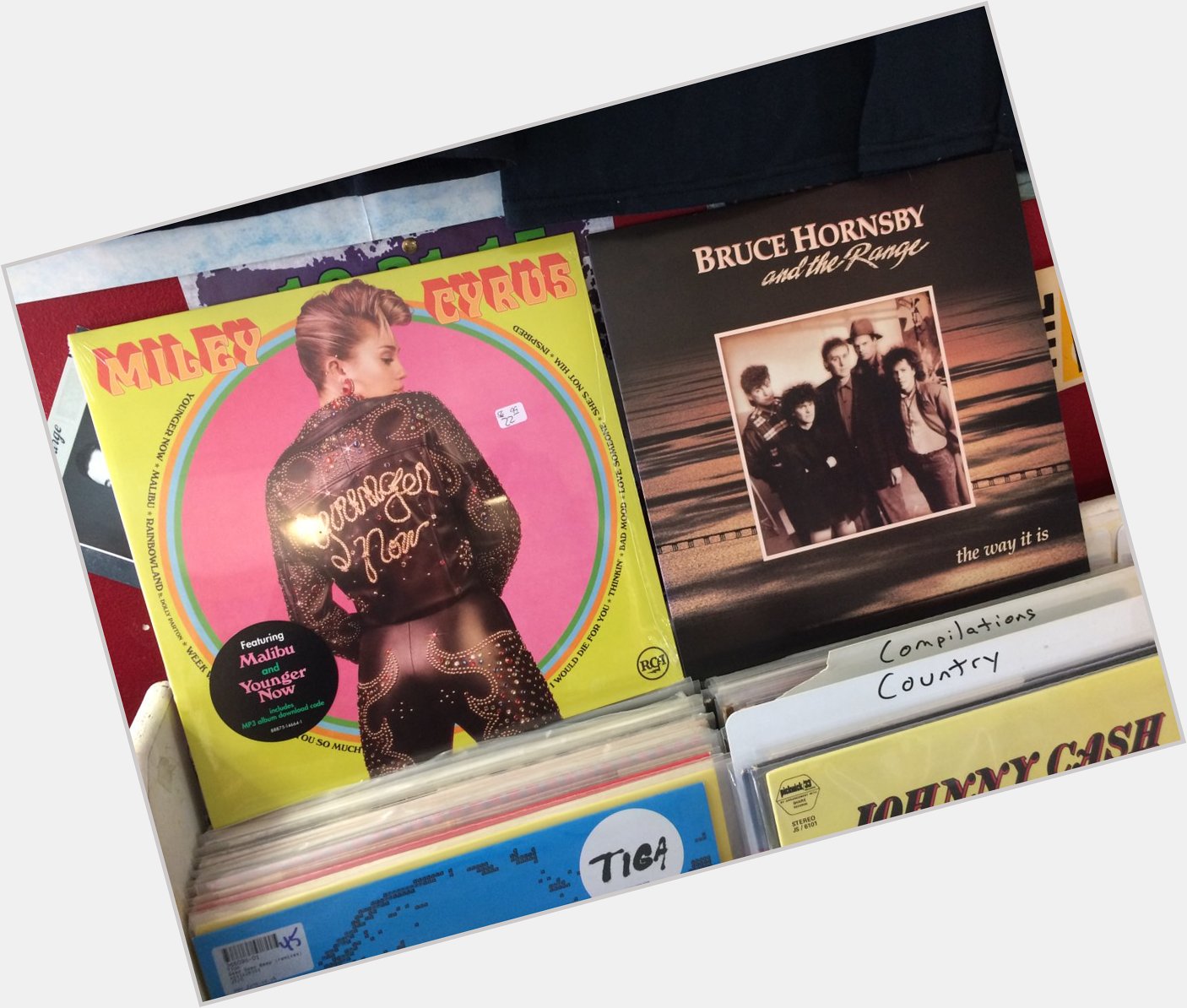 Happy Birthday to Miley Cyrus & Bruce Hornsby 