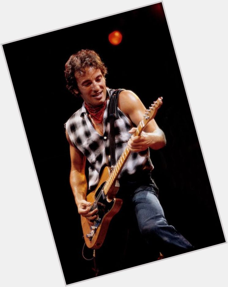 Happy birthday Bruce Springsteen it\s time for us to bring these looks back 