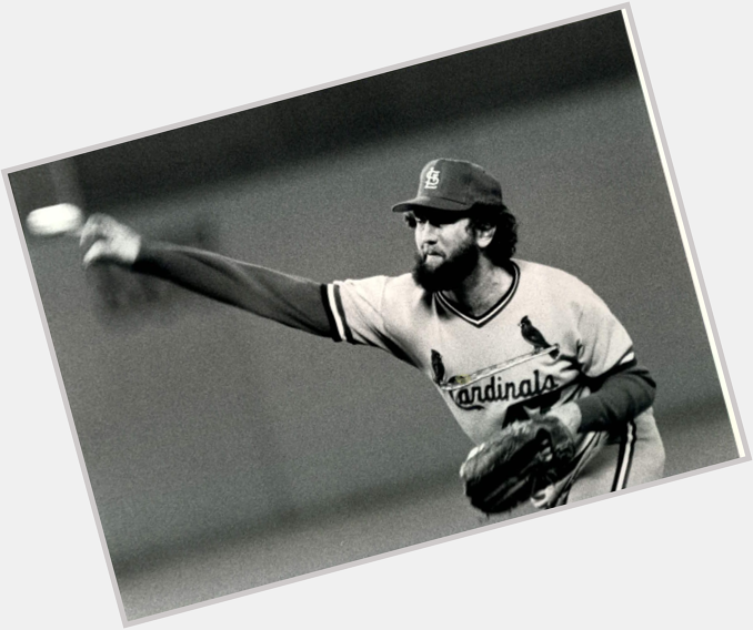Happy 62nd birthday to Hall of Famer Bruce Sutter. 