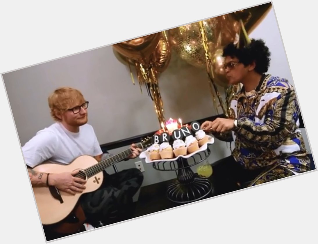   | Ed Sheeran le canta Happy Birthday a Bruno Mars   