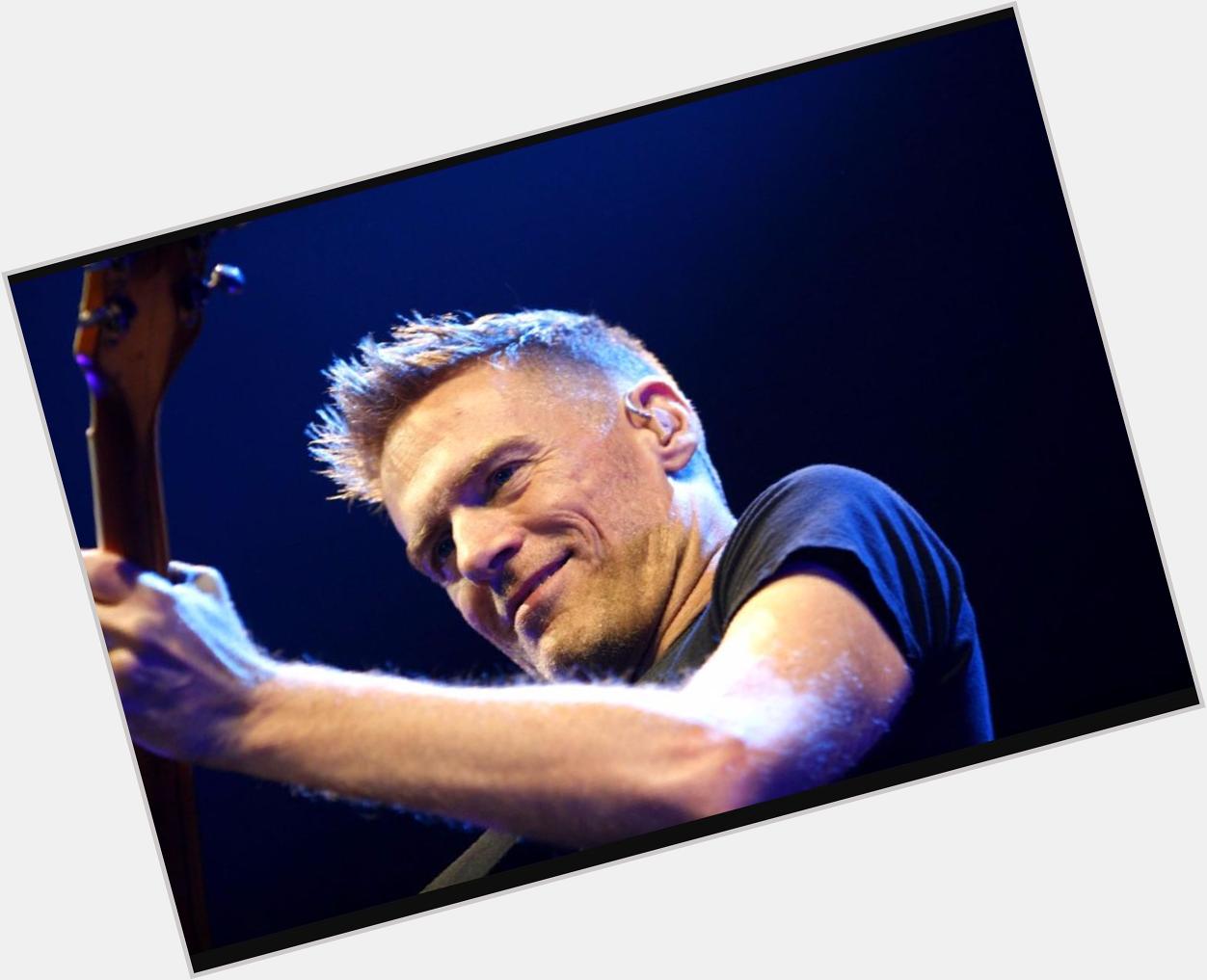 5 Novembre 1959 nasce 
Bryan Adams, cantautore e fotografo canadese Happy Birthday 