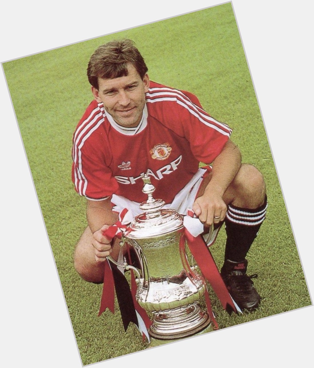 Happy Birthday to one of the greatest s of all time, Bryan Robson 