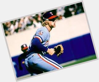 Happy 64th birthday, former Texas Rangers 3rd baseman, Buddy Bell. Guy was a fielding machine! 