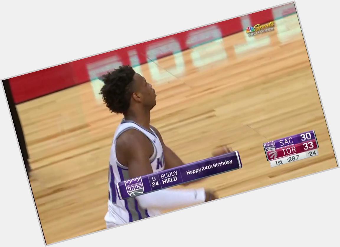 Happy Birthday Buddy Hield! 
Kings trail 35-30 in Toronto at the end of one. 