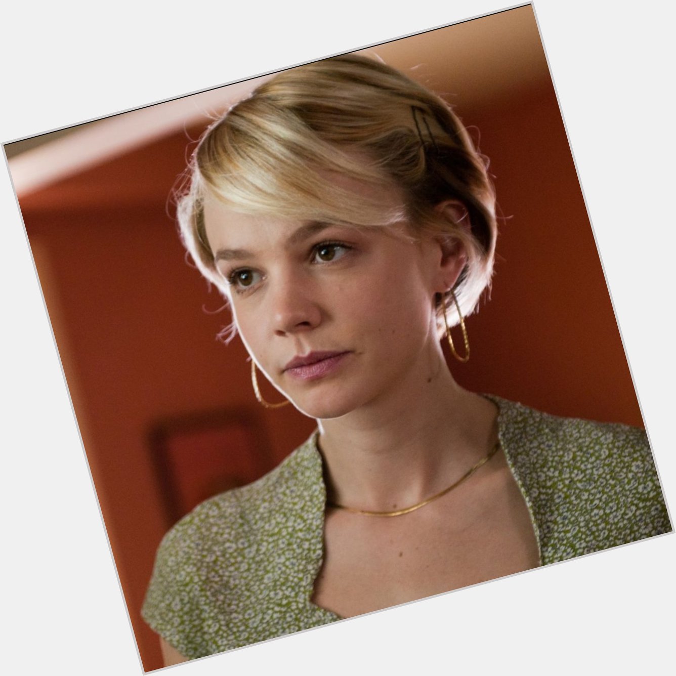 Happy Birthday, Carey Mulligan!

We are obsessed with these photos of the actor in Drive! ( 