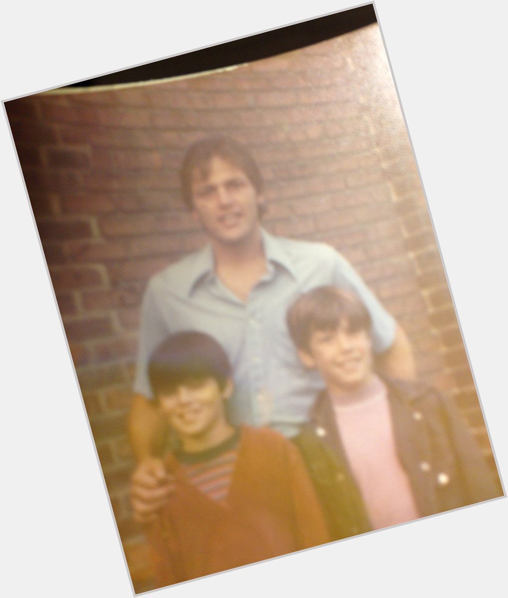 Happy Birthday Carlton Fisk. Yup thats me a long time ago hanging with the big guy 