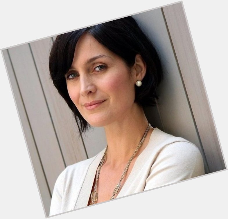 Happy 50th birthday to Carrie-Anne Moss today! 