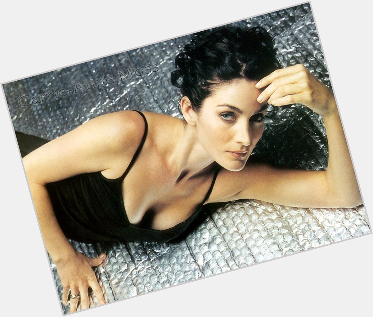 Happy Birthday to the one and only Carrie-Anne Moss!!! 