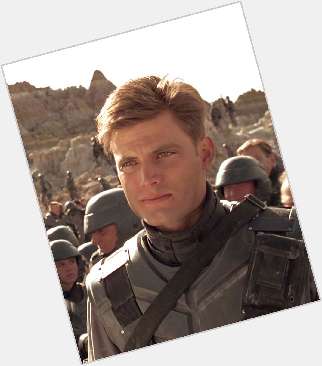 Happy Birthday to Casper van Dien who turns 51 today! Pictured here .in Starship Troopers (1997). 
