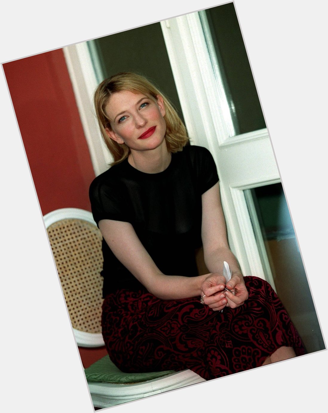 Cate Blanchett, Elizabeth Photocall 1998. 
Happy Birthday to my forever Loml!   