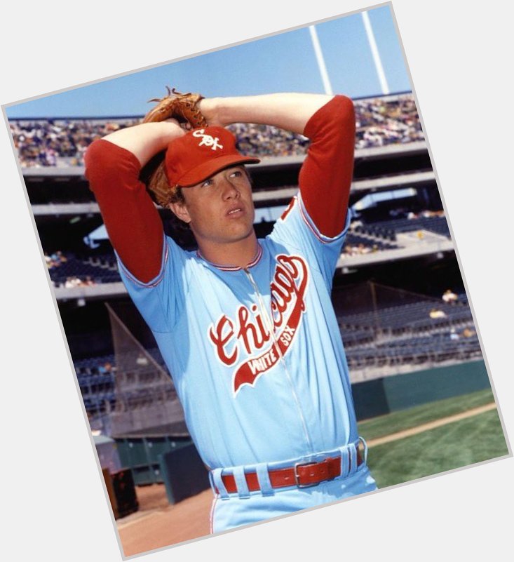 Happy birthday Catfish Hunter.  Great pitcher, great Yankee, and fantastic powder blues with the White Sox. 