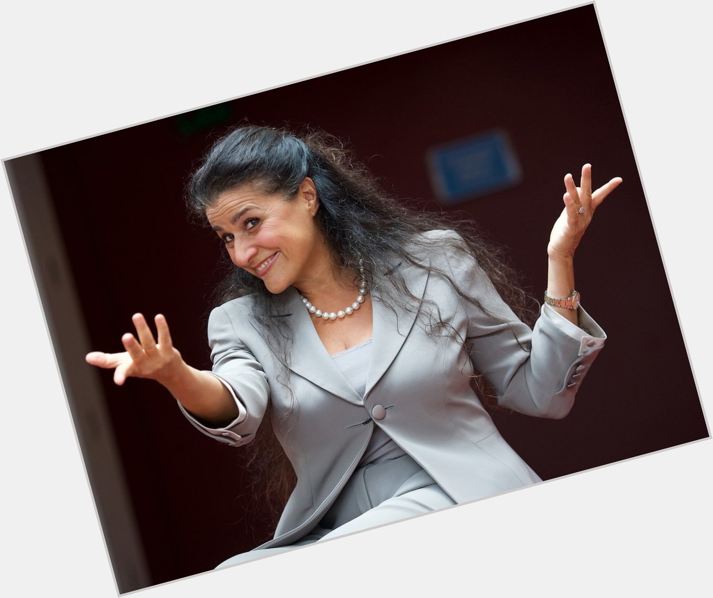 Here\s happy birthday to today\s soundling, the glorious Cecilia Bartoli - time for an abundance of arias! 