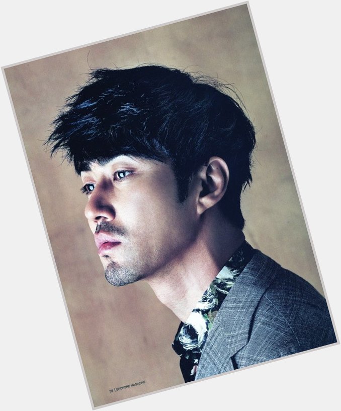 On a totally different note, happy 47th birthday to Cha Seung Won xD 