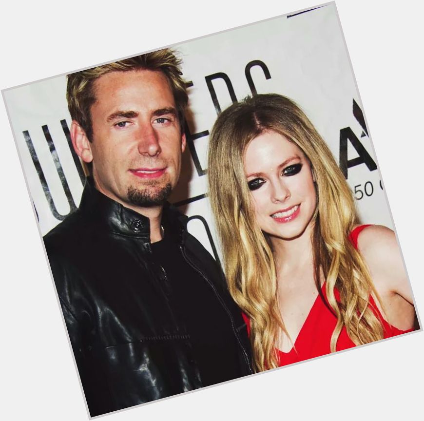Happy birthday to Chad Kroeger whos turned to 40 today. 
