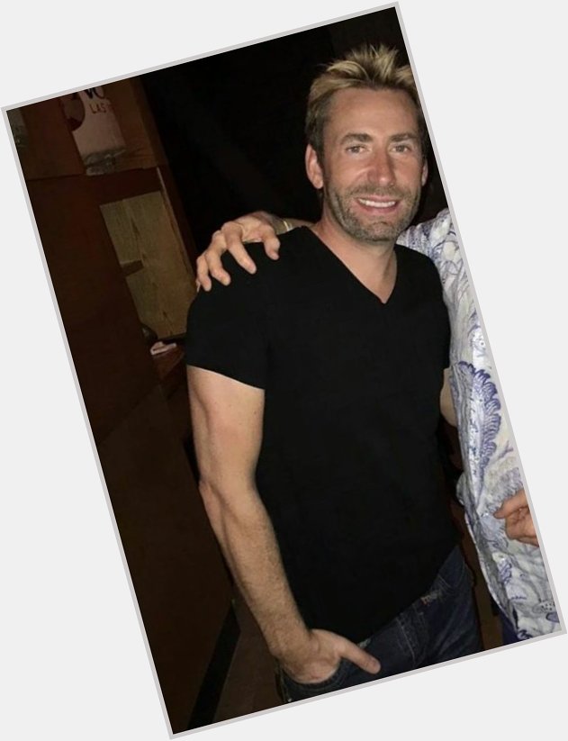 Happy bday to one of my favorite singers in the world, Chad Kroeger. Hope you come back to the stage soon. loving u 