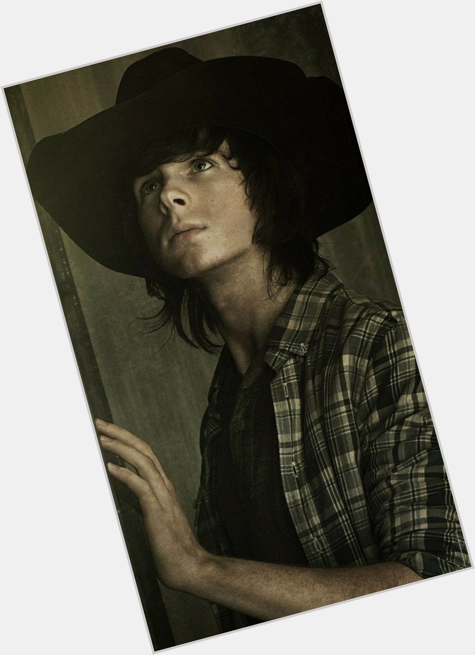 Happy birthday Chandler riggs 