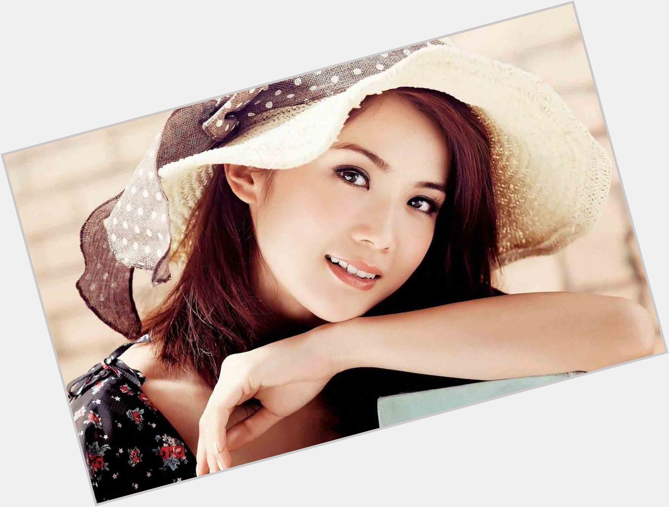 Happy Birthday to the perennially cute and adorable Charlene Choi!    