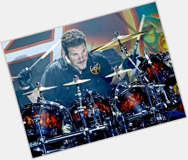 Happy Birthday to Charlie Benante  Bad Ass Drummer!! 