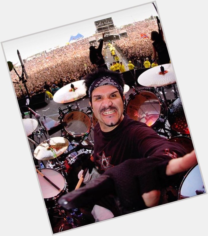 Happy Birthday to the great drummer of Anthrax Charlie Benante 