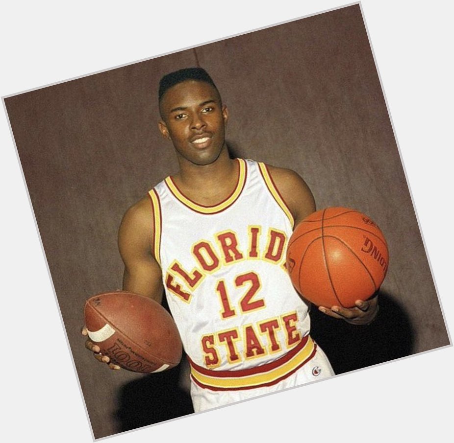 Aye happy bday to Charlie Ward!!! Won the heisman, played in the nba, and was even drafted by 2 baseball teams.... 
