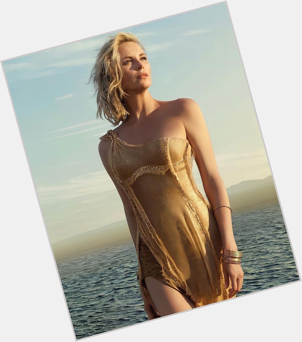 Happy Birthday mareng Charlize Theron       day 