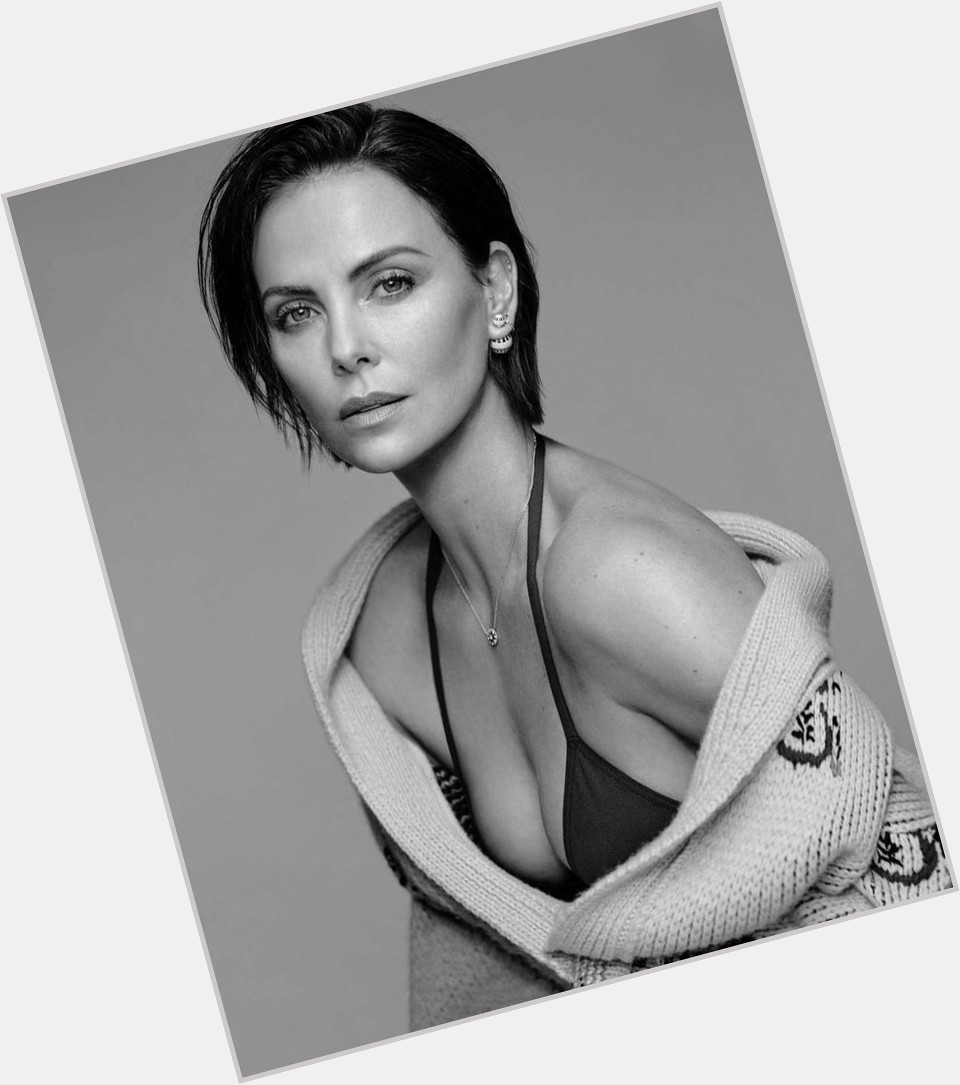 Happy birthday to the woman who literally makes us gay : Charlize Theron 